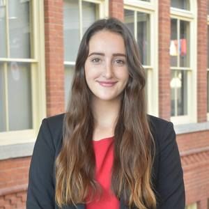 Meet your Posher, Becky